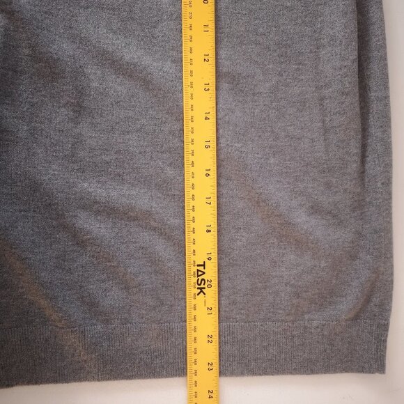 Chic by Jacob Ladies Size Small Grey Sleeveless Lightweight Sweater - Picture 8 of 8